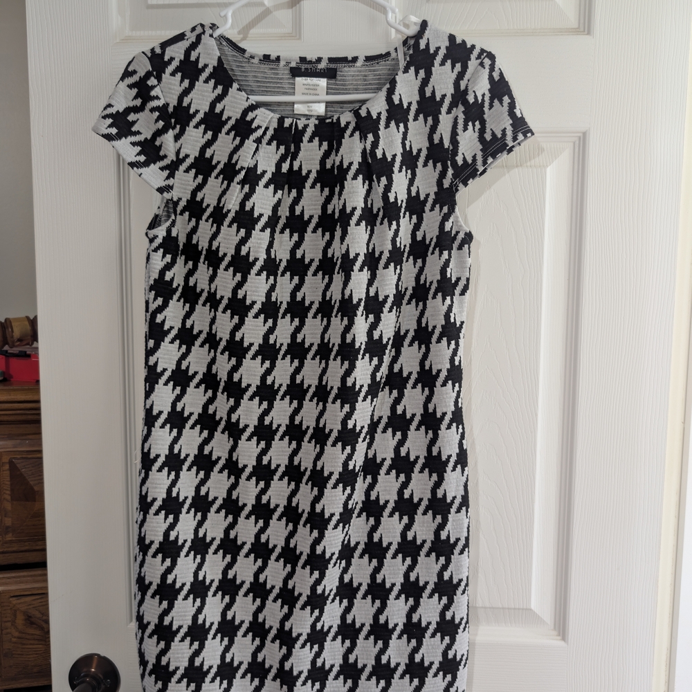 B. Smart Black and White Houndstooth Midi Dress